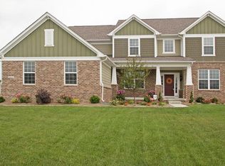 8922 Spring Violet Pl, Zionsville, IN 46077