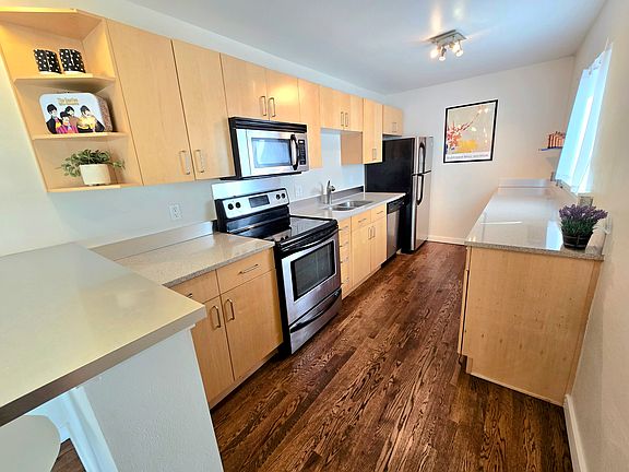 5th image of 1245 Columbine St APT 208