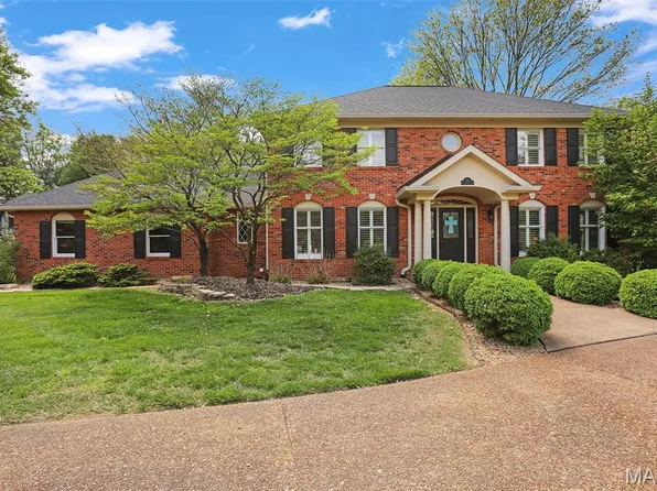 6 Pinebrook Ct, Edwardsville, IL 62025