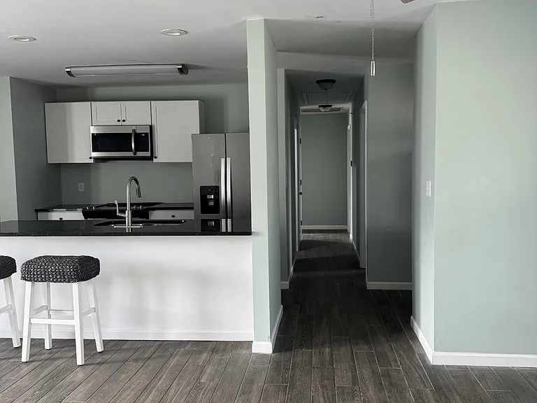 380 E Pike Rd — Photo 6