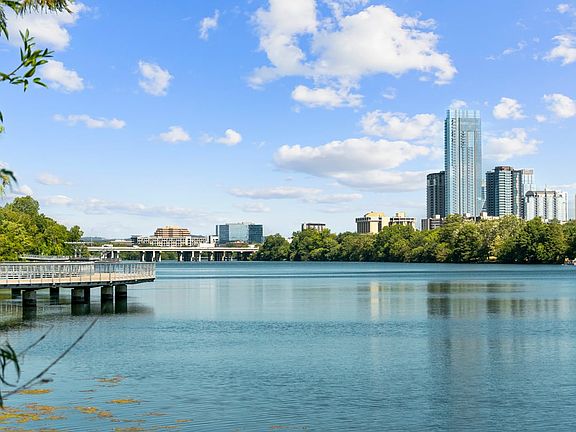 Just a short drive to Lady Bird Lake