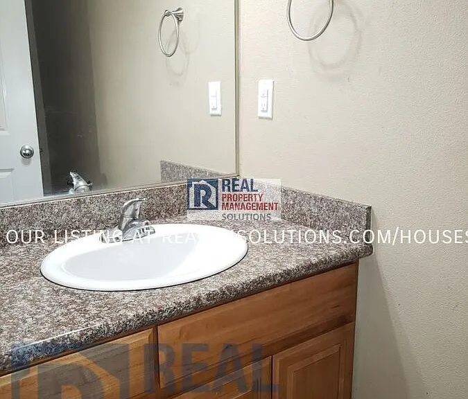 2769 SE 84th Ave — Photo 9