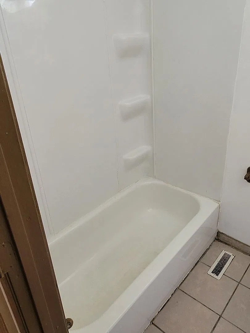 Cozy 2 bedroom single family home — Photo 4