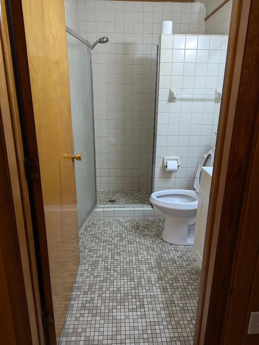 Studio, 800 sqft, $1,150 — Photo 3
