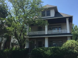 2028 Carabel Ave, Lakewood, OH