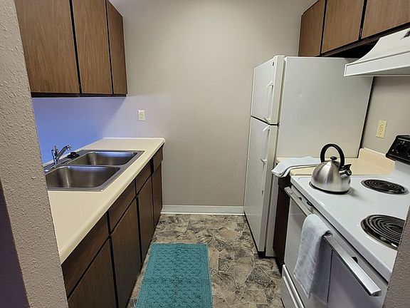 3rd image of 1612 8th St N APT 66