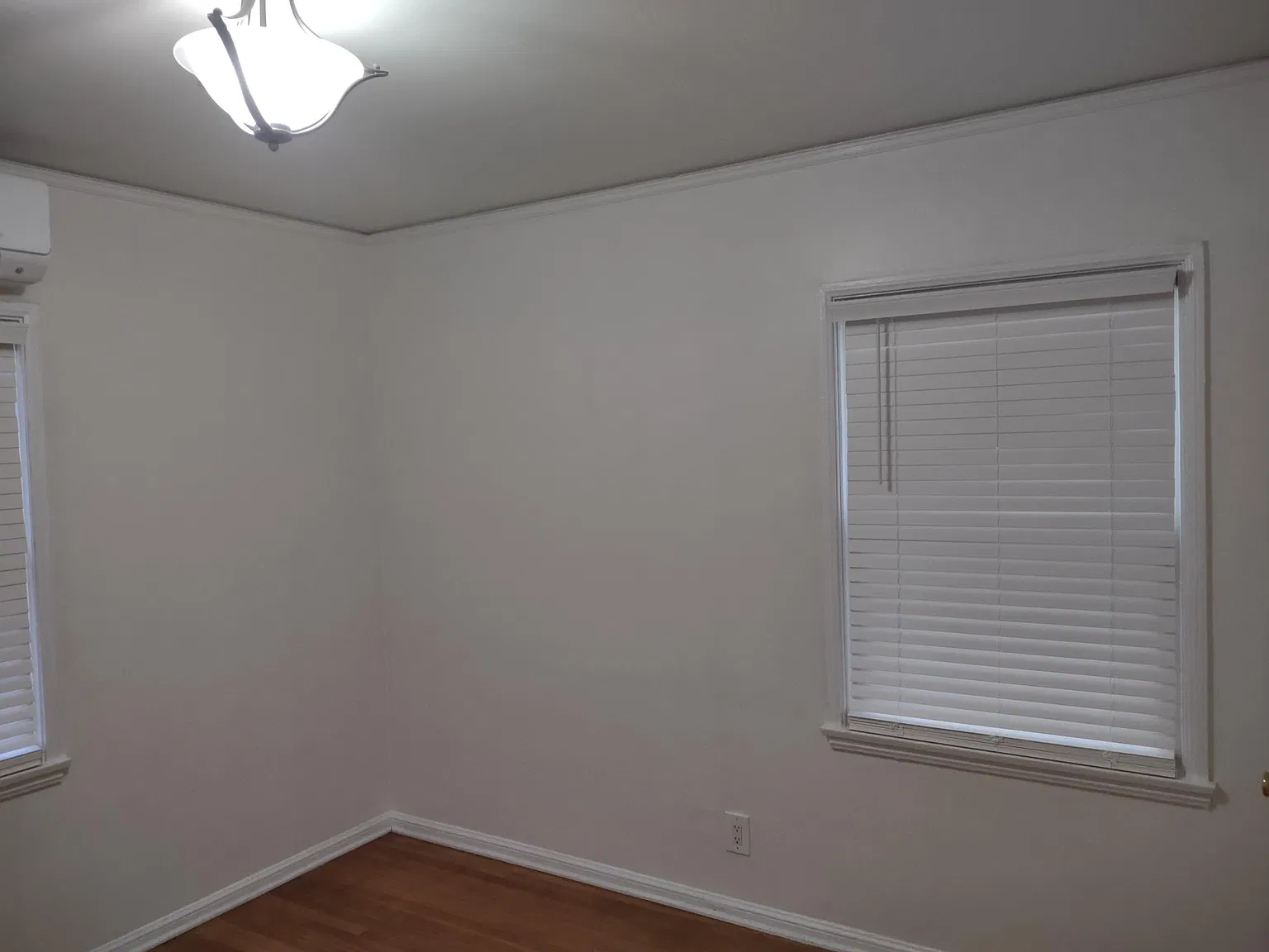 2 bed, 950 sqft, $3,100 — Photo 4