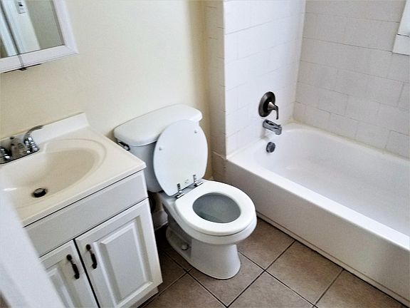 5th image of 760 Legion Ave #3