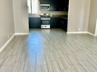 825 S Taylor Ave #11, Montebello, CA 90640