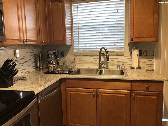 Quartz Countertop 