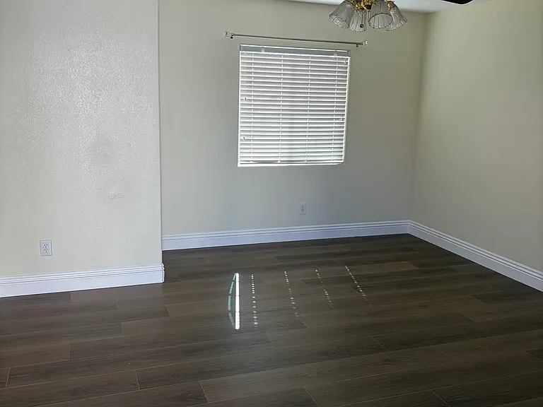 1087 Snow Roof Ave — Photo 9
