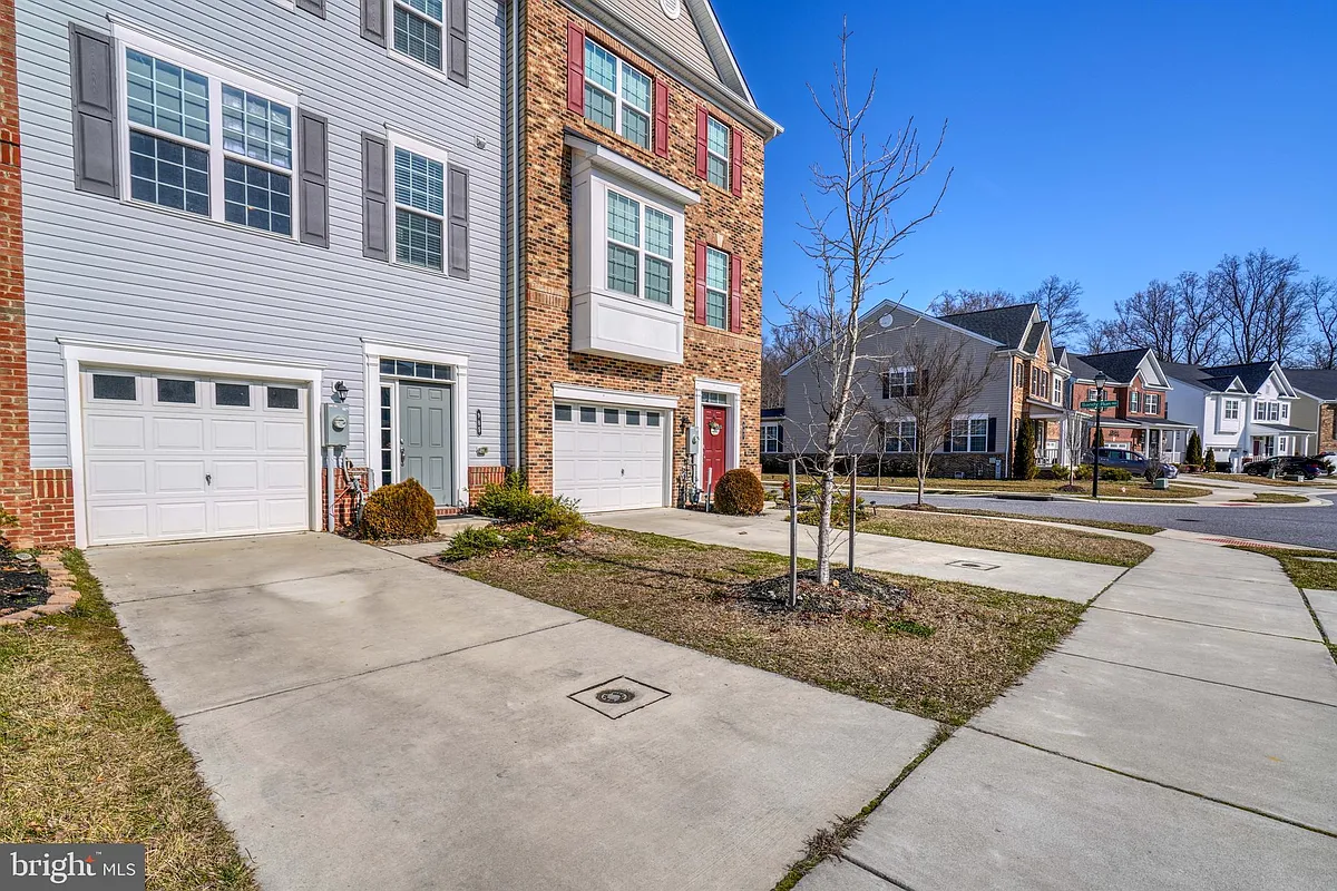 Building Photo - 985 Morgan Run Rd