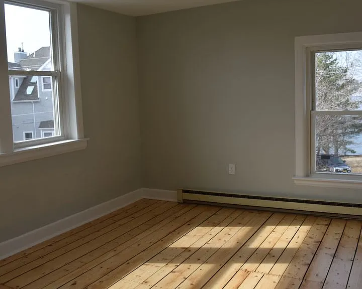204 High St — Photo 1
