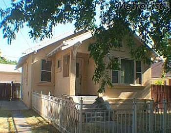 1st image of 329 E Cleveland St