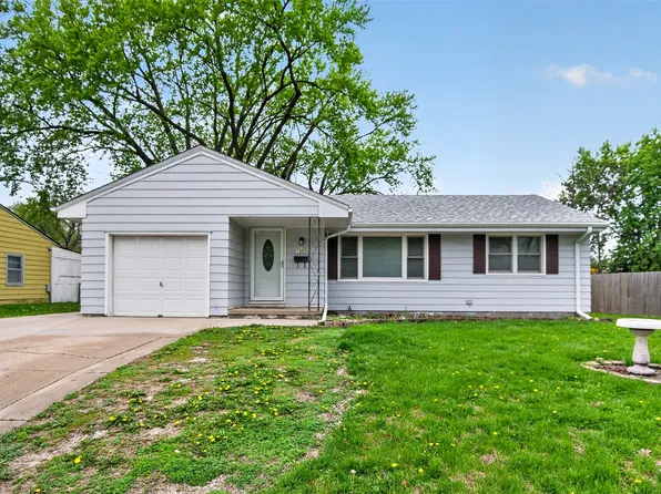 1520 E 26th St, Des Moines, IA 50317