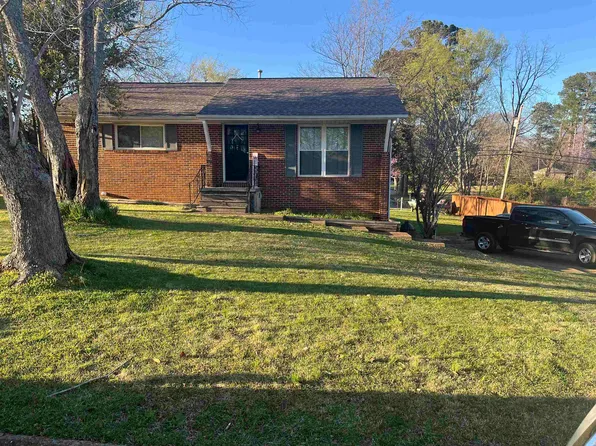 302 Pamplin Ave, Florence, AL 35633