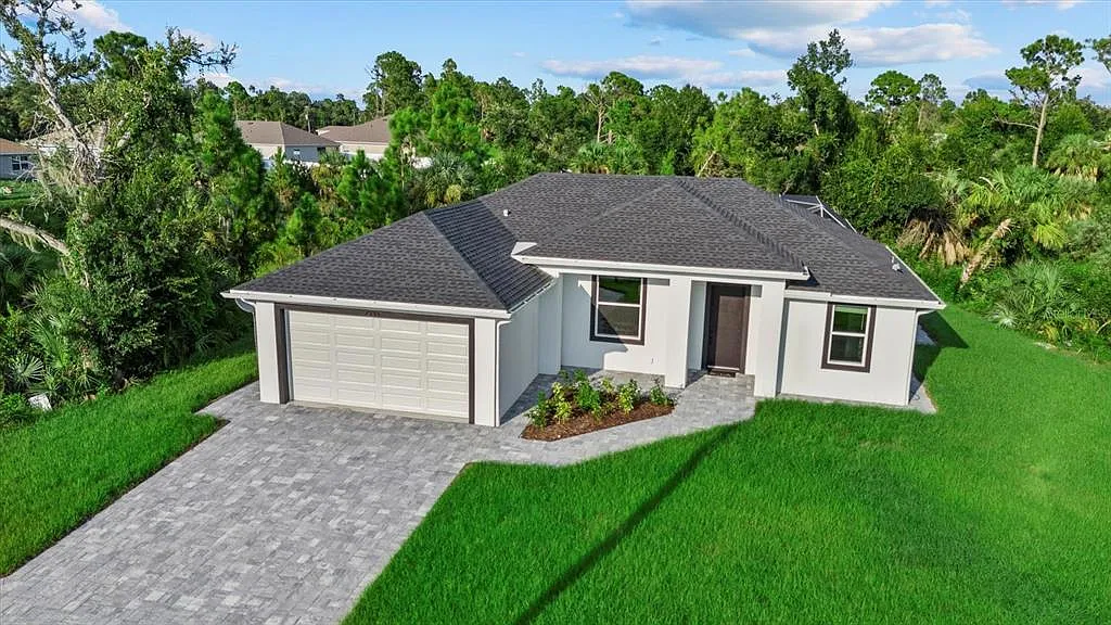3 bed, 2.0 bath, 1429 sqft, $6,000 — Photo 1