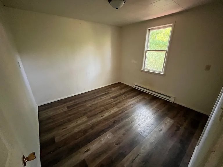 1305 E Park St — Photo 4