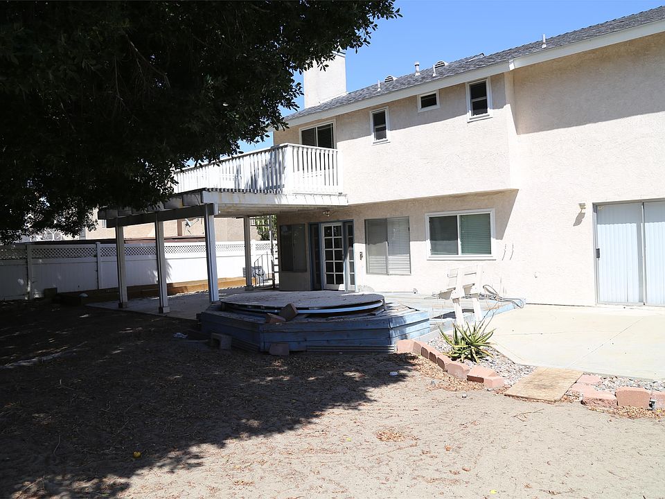 2nd image of 759 Aliso St