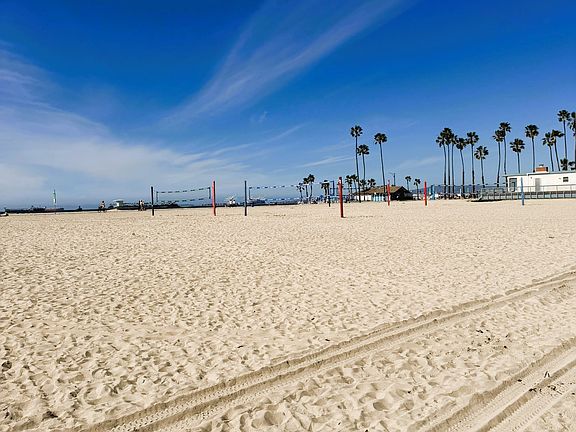 2nd image of 5007 E Ocean Blvd Unit B