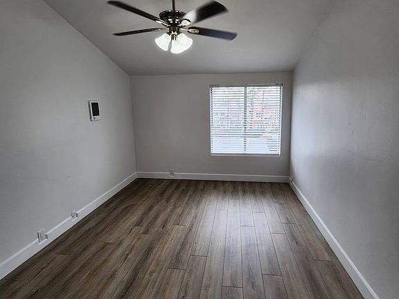 4th image of 1885 Diamond St #318