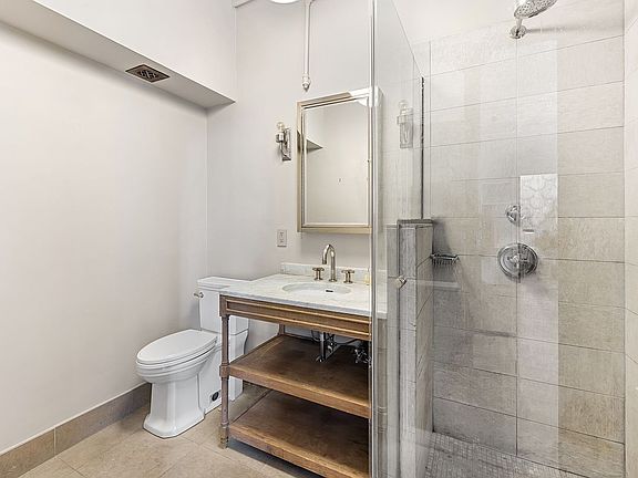 3rd image of 107 W 25th St APT 6E
