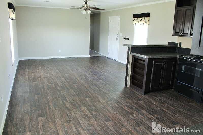 2nd image of 3012 Angelica St