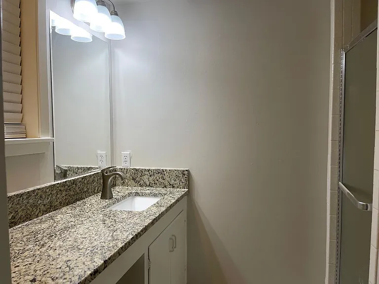 306 Eden Dr #306 — Photo 8