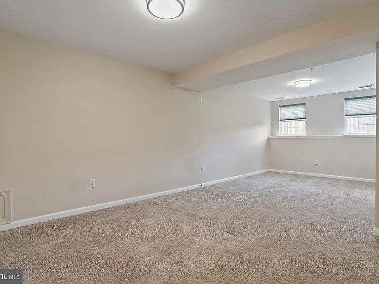 8818 Papillon Dr — Photo 9