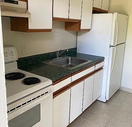 4th image of 1646 19th Pl APT 1