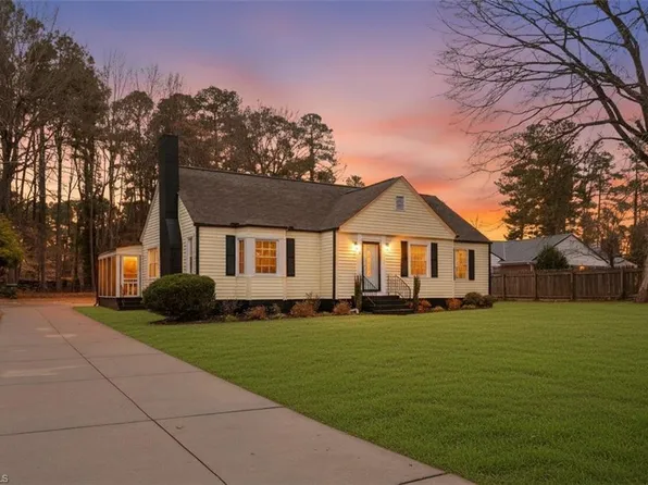 18 Fairway Dr, Lexington, NC 27292