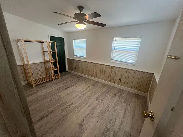 3469 Normandy Dr — Photo 7