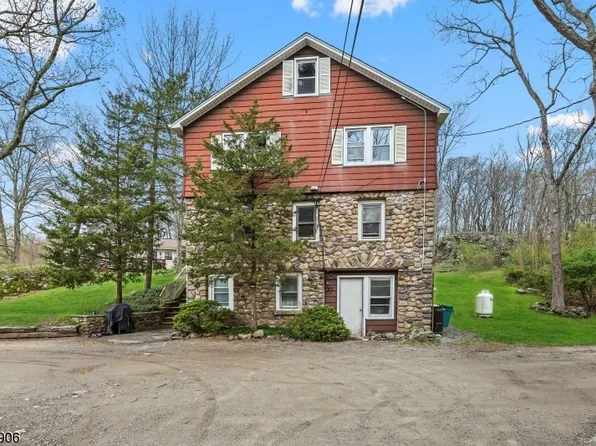 90 Schofield Rd, West Milford Twp., NJ 07480