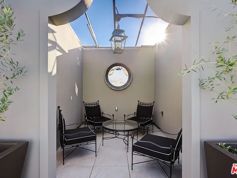 1645 N Vine St #706 — Photo 55