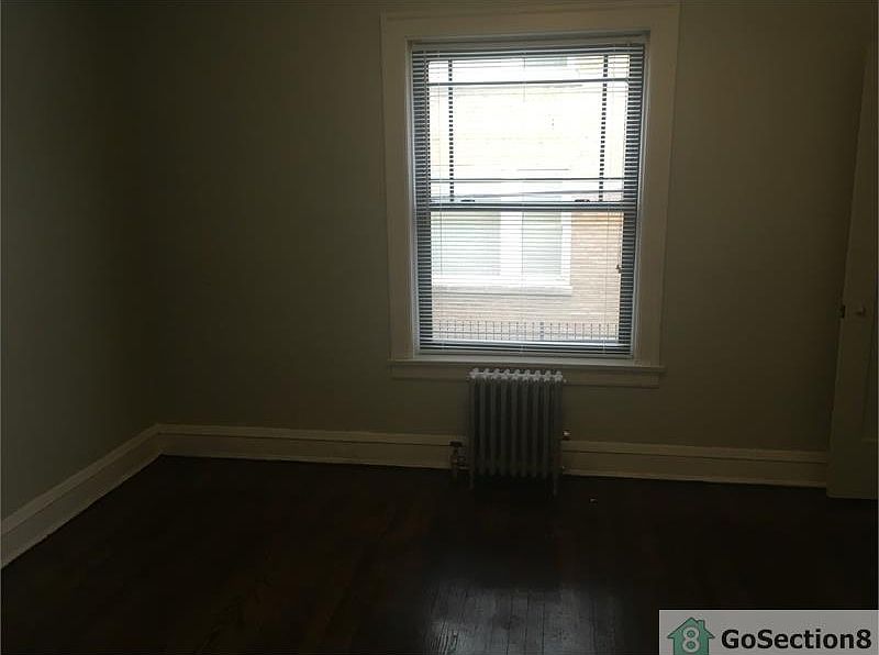 1st image of 8015 S Vernon Ave APT 3A