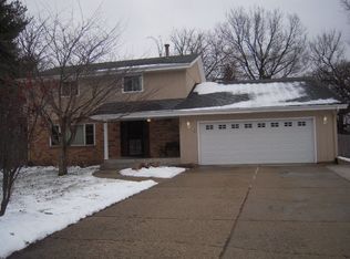 4521 Lamp Lite Trl, Rockford, IL 61101