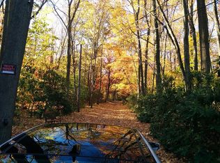 5 Old Phillips Hill Rd, New City, NY 10956