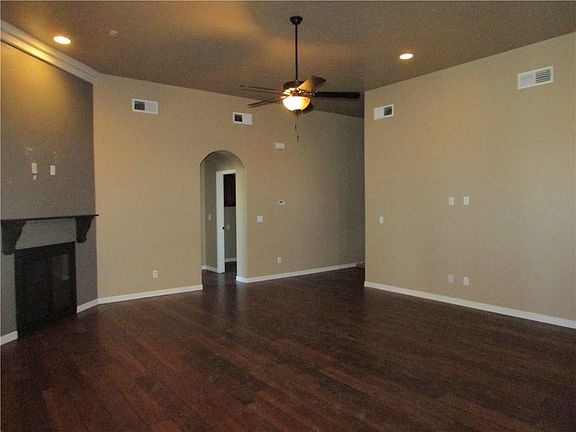 5th image of 7325 Brays Landing Dr