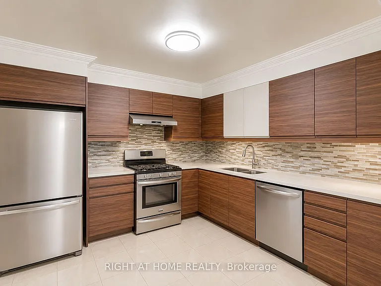 18 Goodfellow St — Photo 9