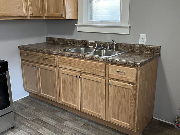 Kitchen sink and cabinets