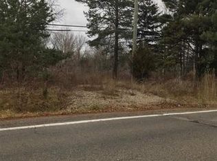 52329 Baker Rd, Chesterfield, MI 48047