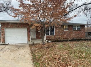 1985 Saint Joseph St, Florissant, MO 63033
