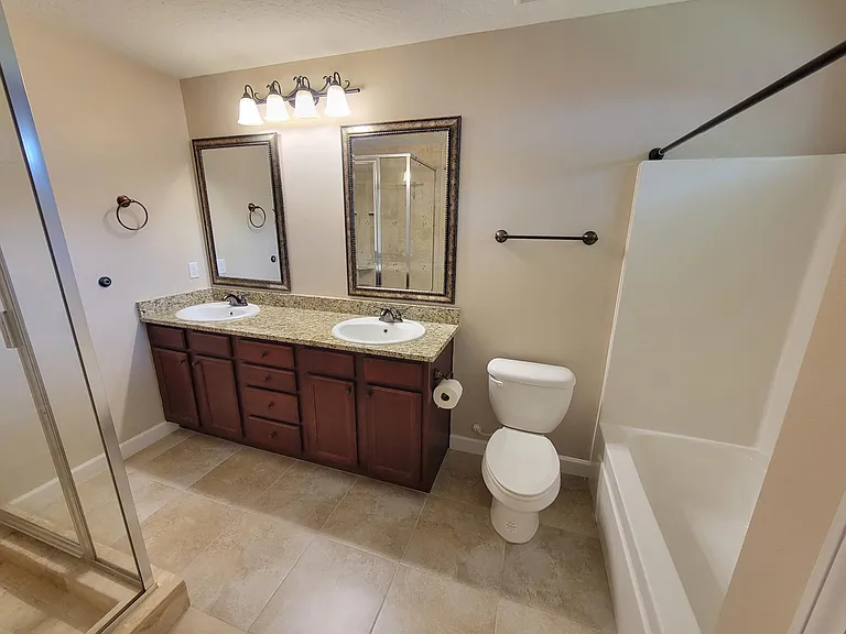 712 Hazel Dr — Photo 10