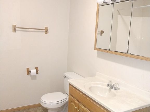 5th image of 1105 N Depot St Unit 12