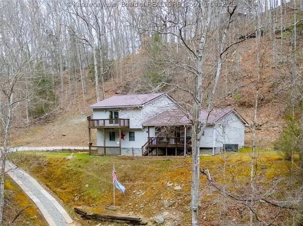254 Wicket Rd, Clendenin, WV 25045