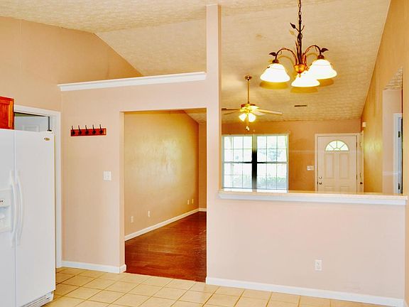 4th image of 7552 Lyle Bend Ln