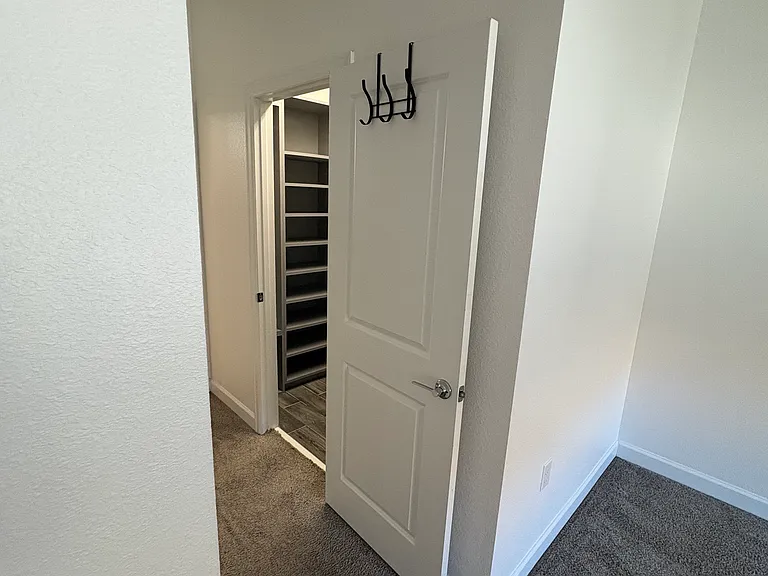 8505 Arcadia Ln — Photo 12