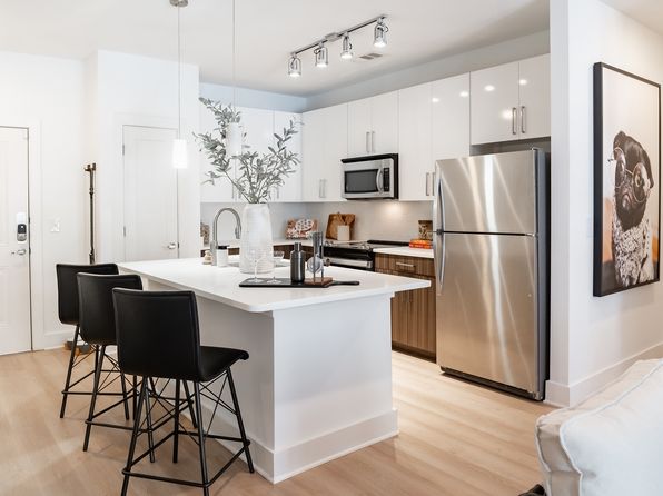 1220 Mecaslin St NW APT 1413