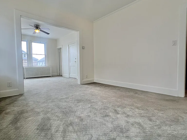 7 4th St #2 — Photo 1