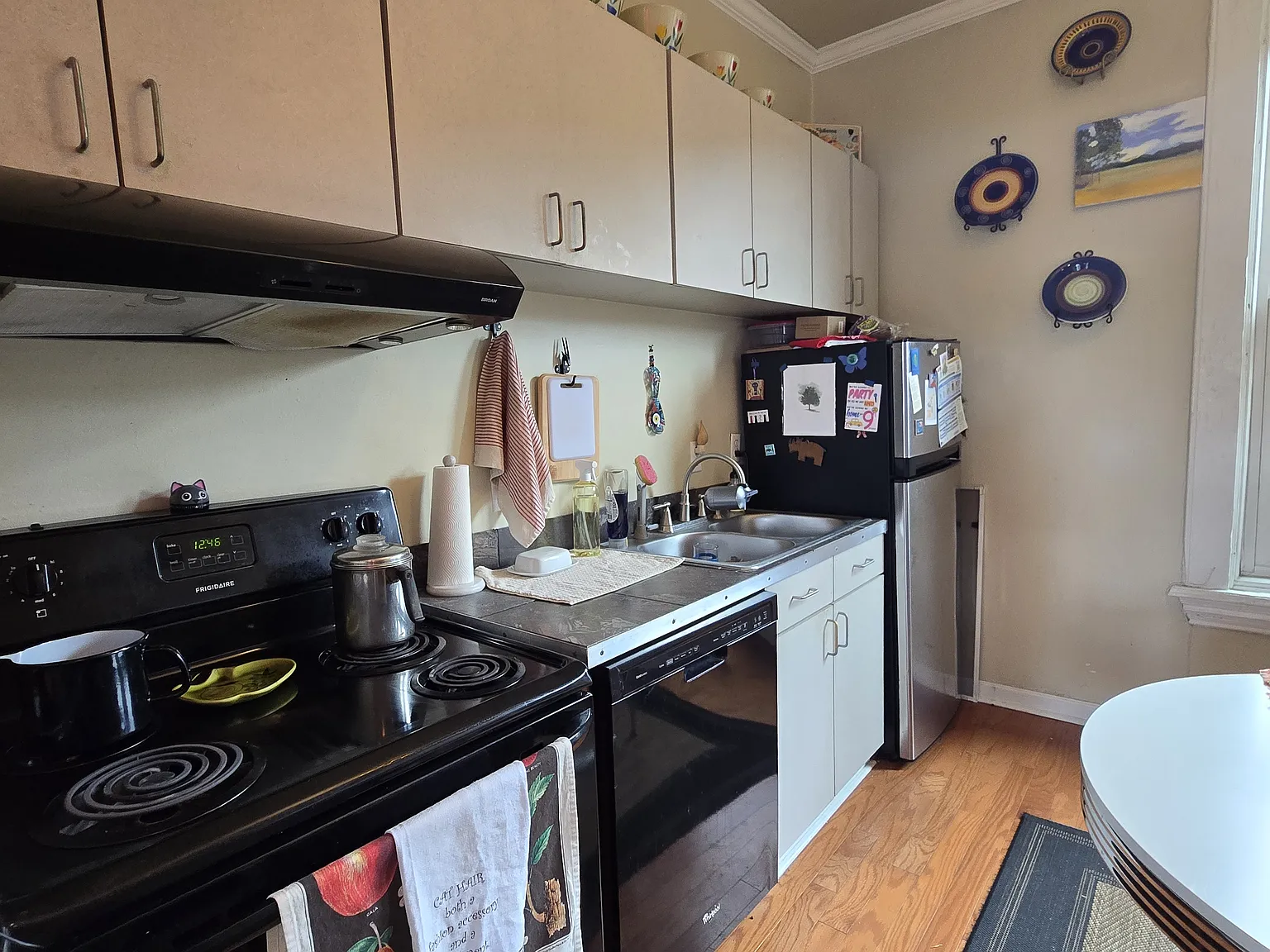 1 bed, 600 sqft, $1,300 — Photo 3